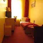 Am Hauptbahnhof 3*
