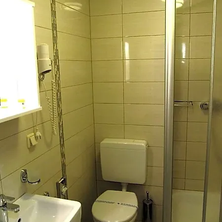 Am Hauptbahnhof 3* Schwerin (Mecklenburg-Vorpommern)