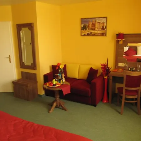 Am Hauptbahnhof 3* Schwerin (Mecklenburg-Vorpommern)